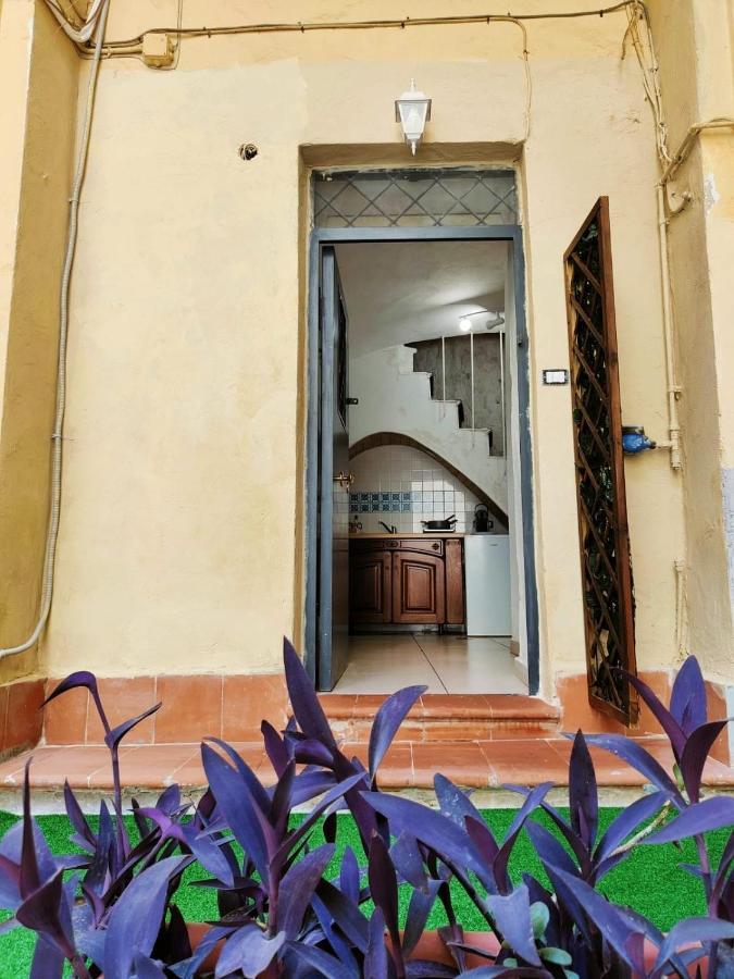 Ferienwohnung Casa Dell'Antico Teatro Di Neapolis Nel Centro Storico Di Napoli Exterior foto
